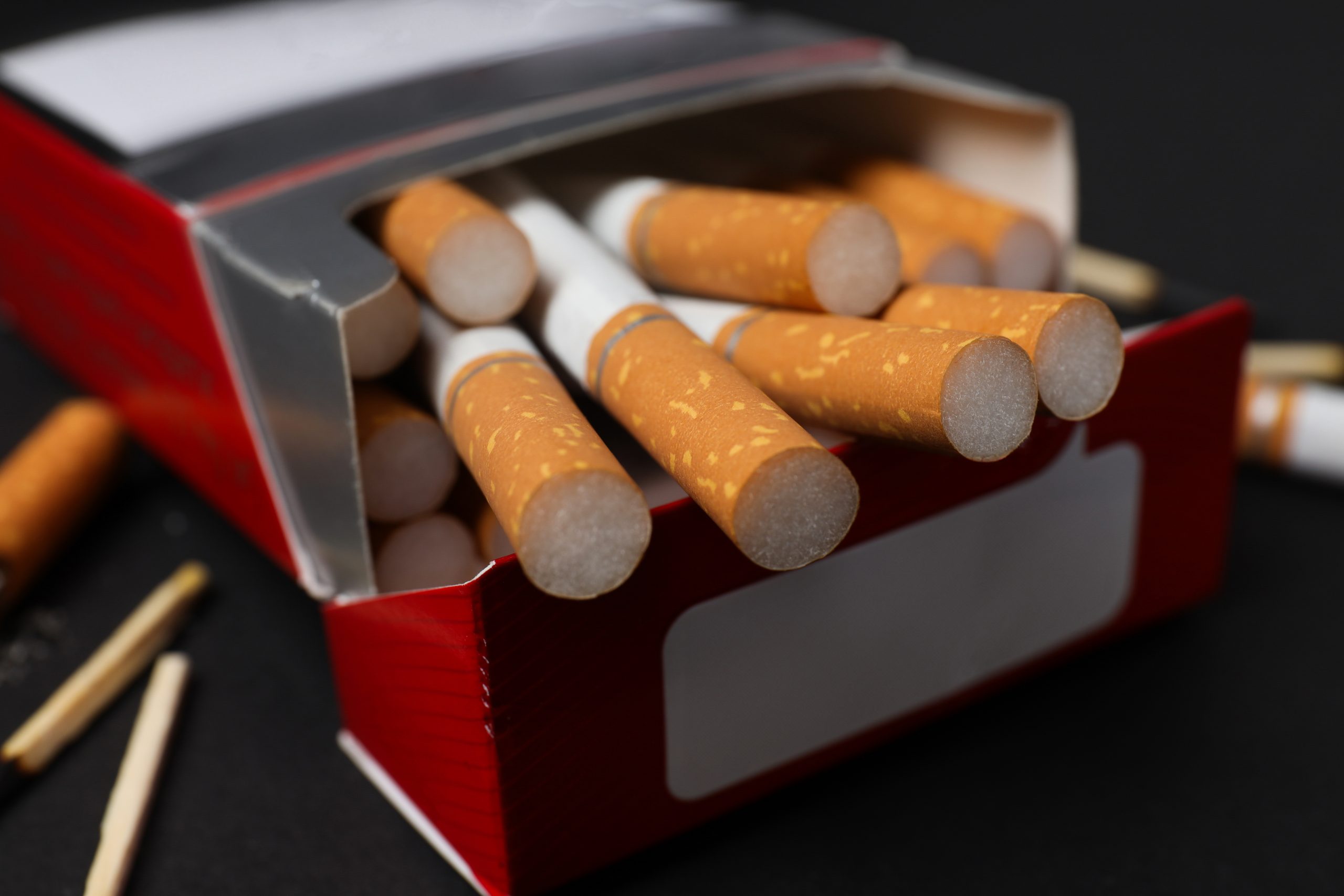 How many cigarettes are in a pack
